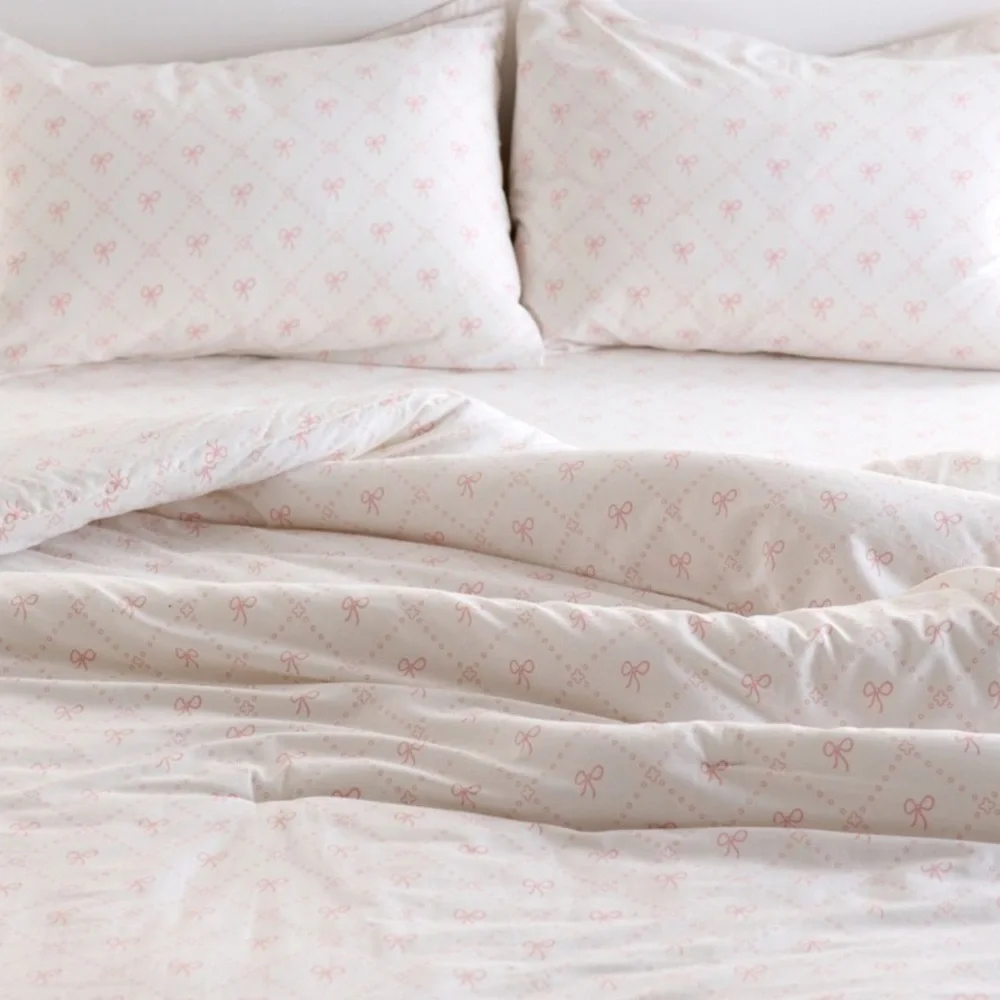 Eloise Bow Patterned Core Comforter Set